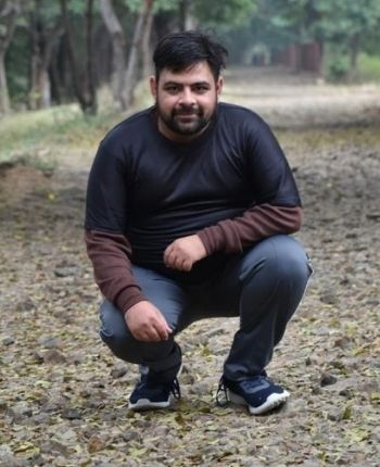 Aakash Wadhwani, Account